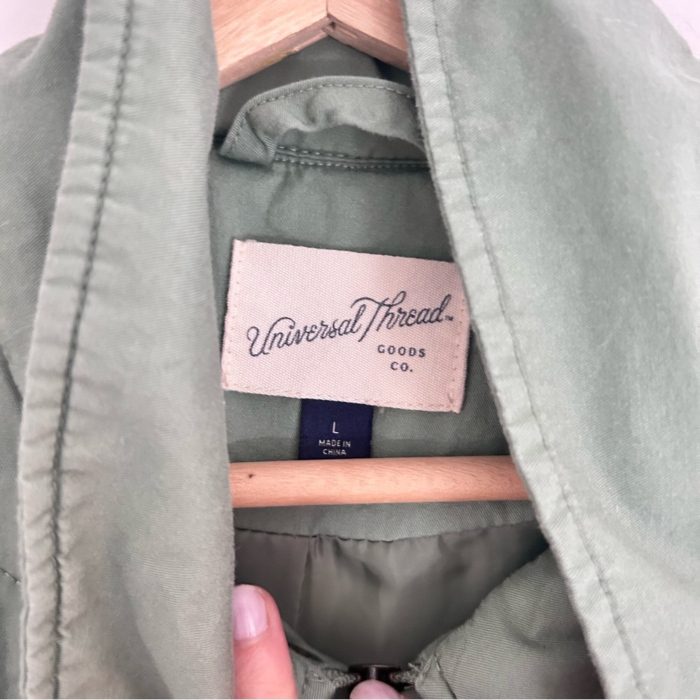 Universal threads green quilted coat size large - Picture 2 of 3